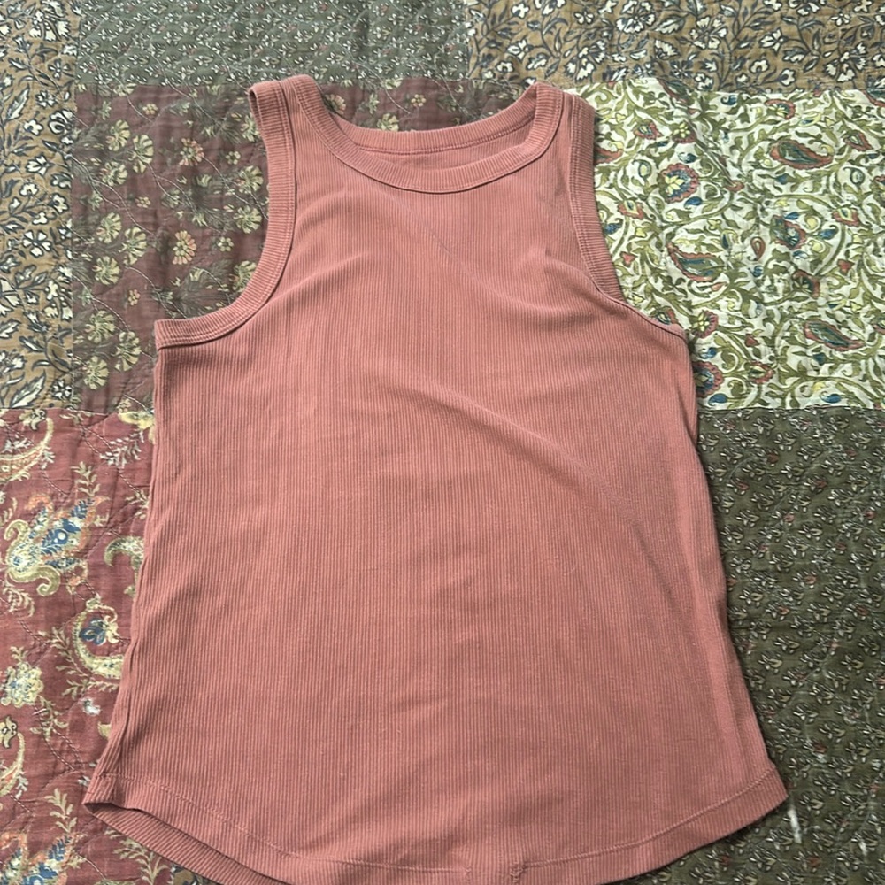 Salmon tank top
